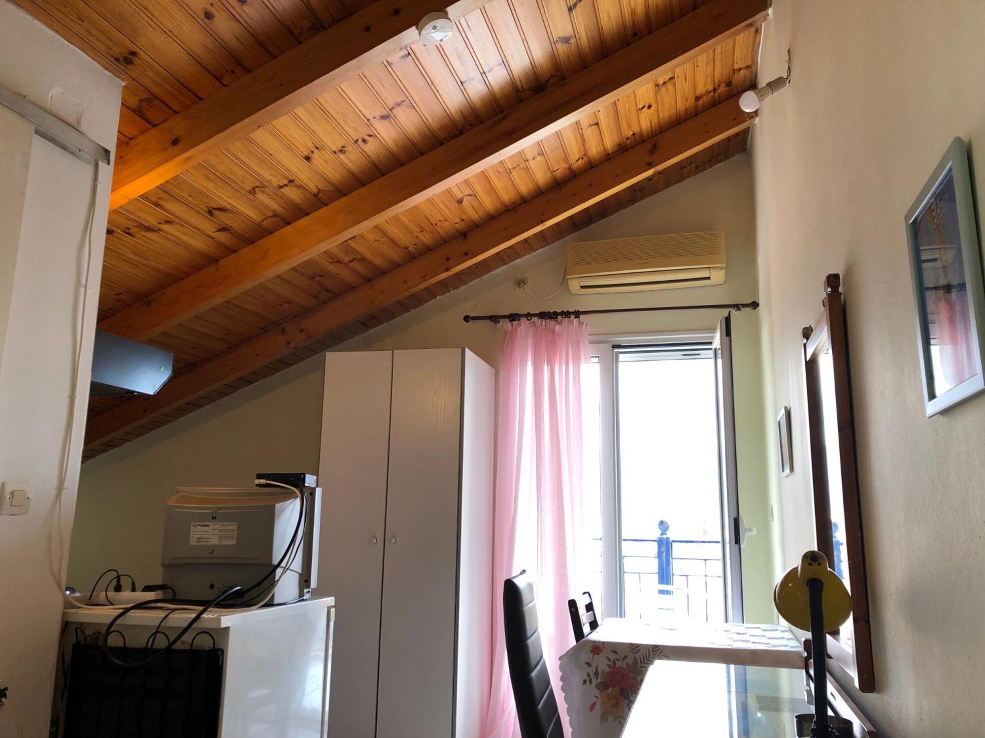 Ion Messolonghi Single Bed Mountain View Loft Apartment
